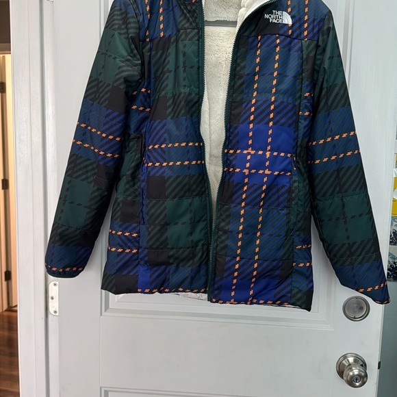 The North Face Reversible Patterned Jacket - Picture 1 of 7